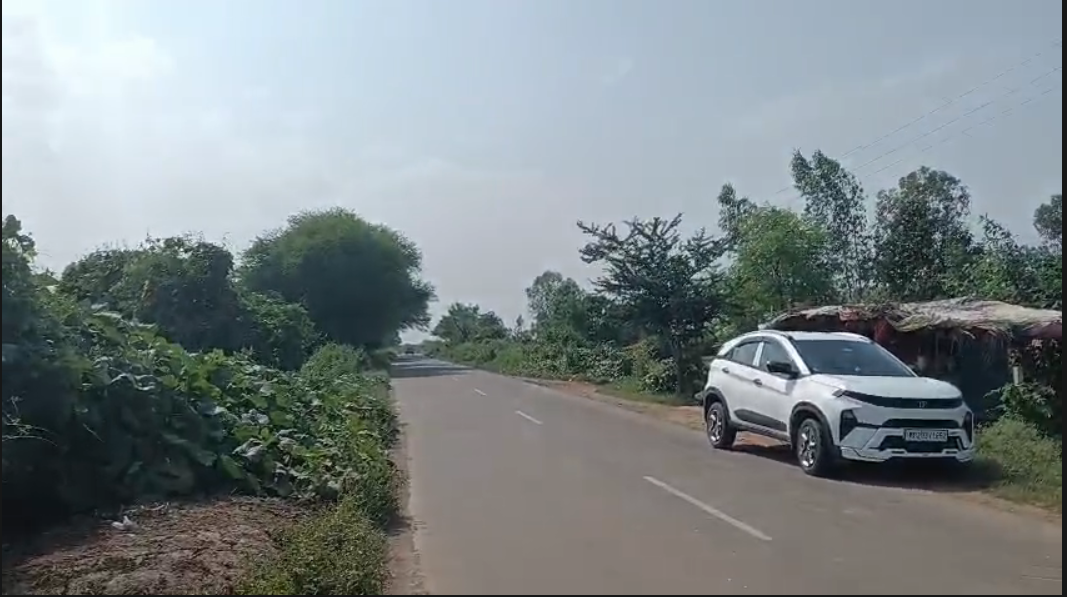 Plot for Sale on Chargawa Road – Prime Location